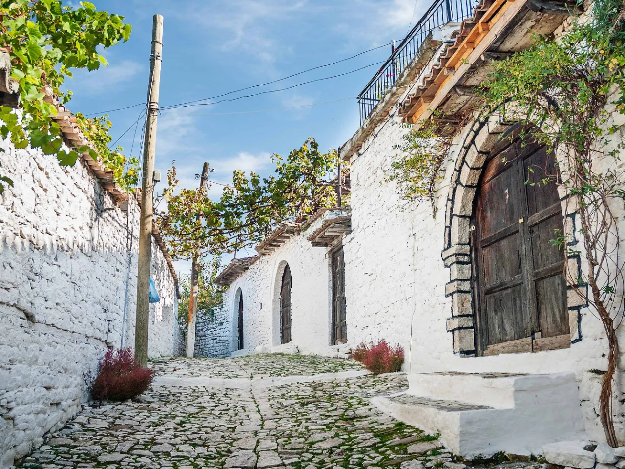 Berats gamle bydel står på UNESCOs verdensarvliste Berats gamle bydel står på UNESCOs verdensarvliste