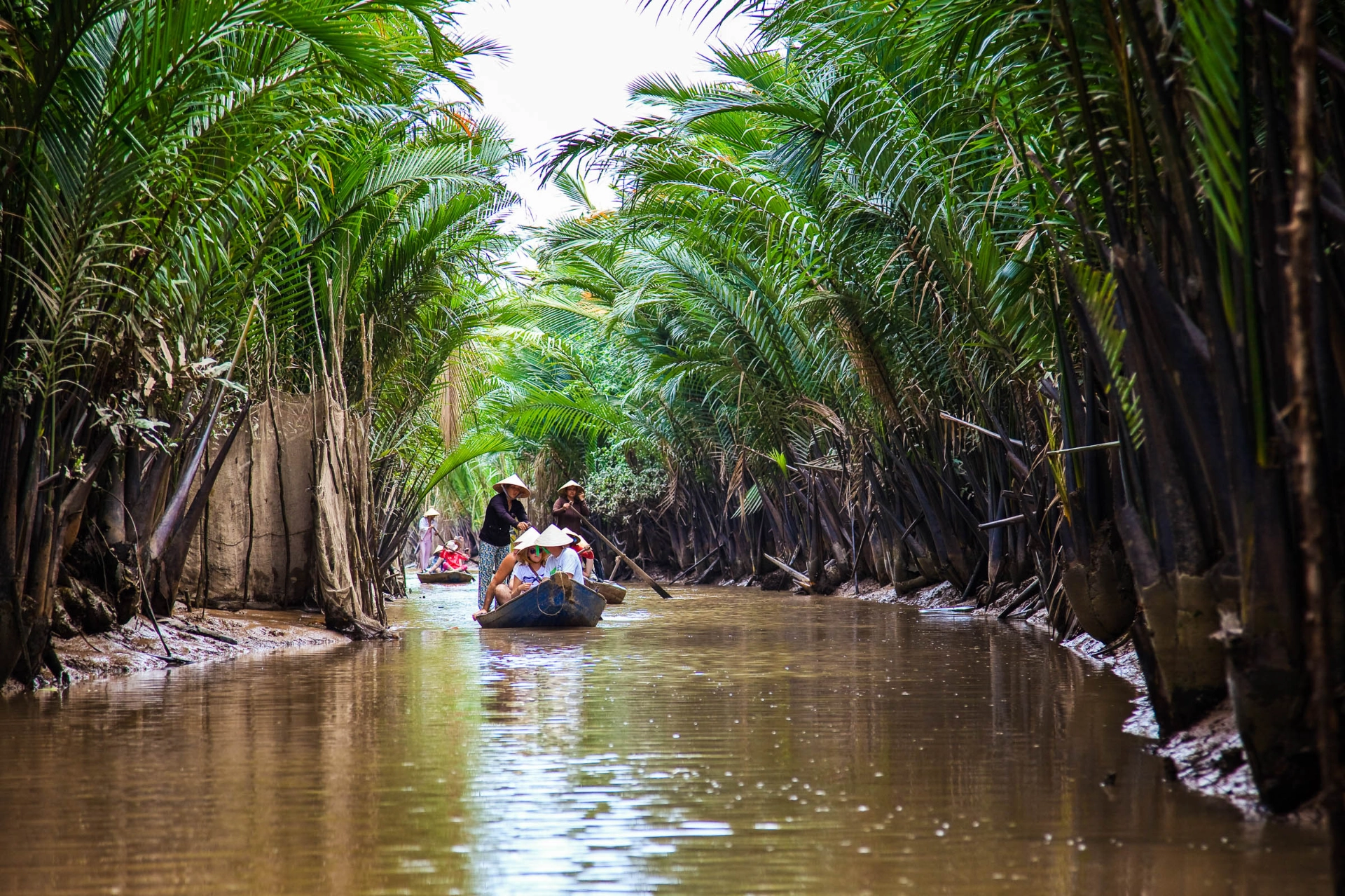 Side-elv i Mekongdeltaet i Sör-Vietnam